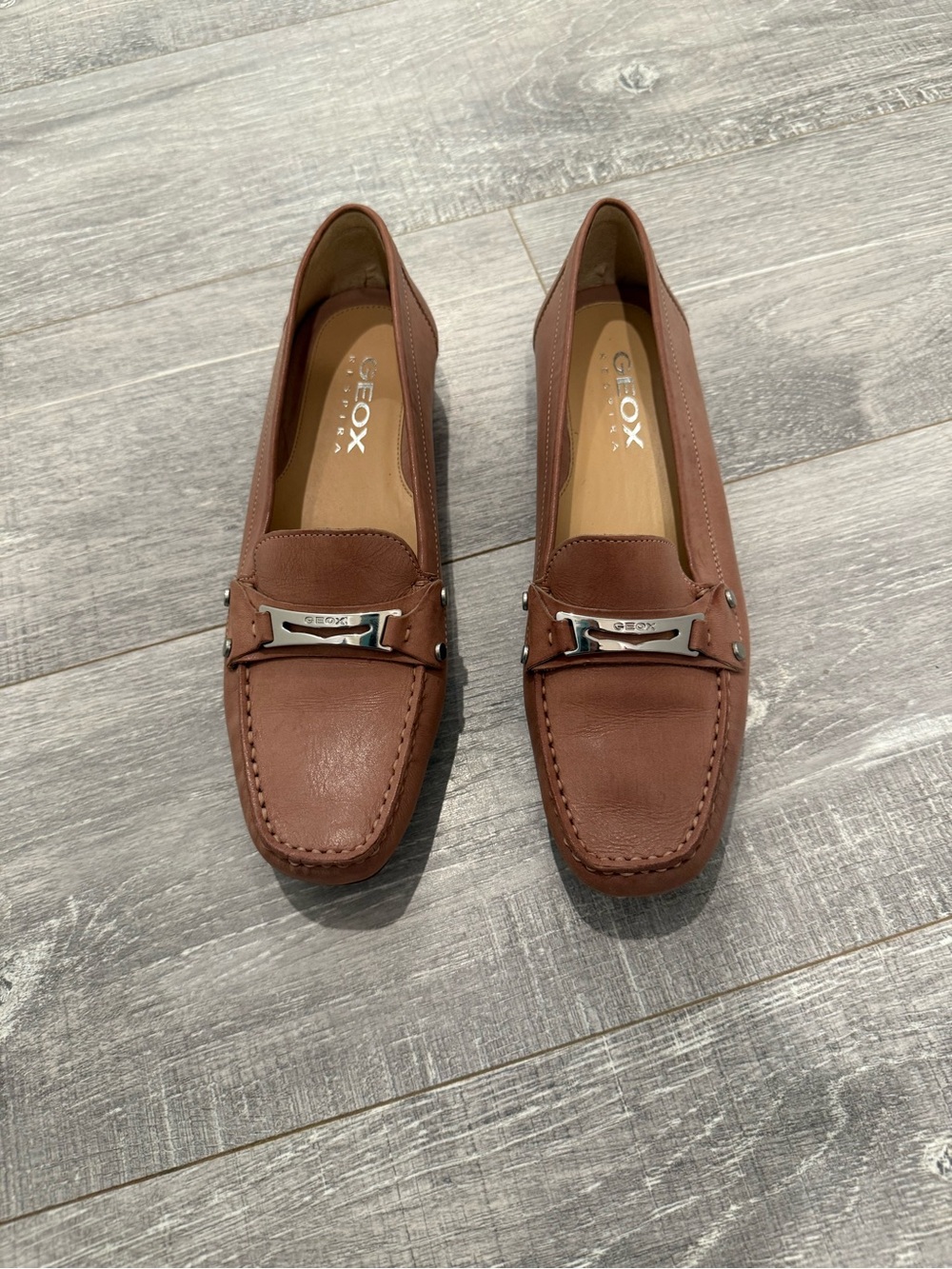 Geox Respira camel color flats Size 9